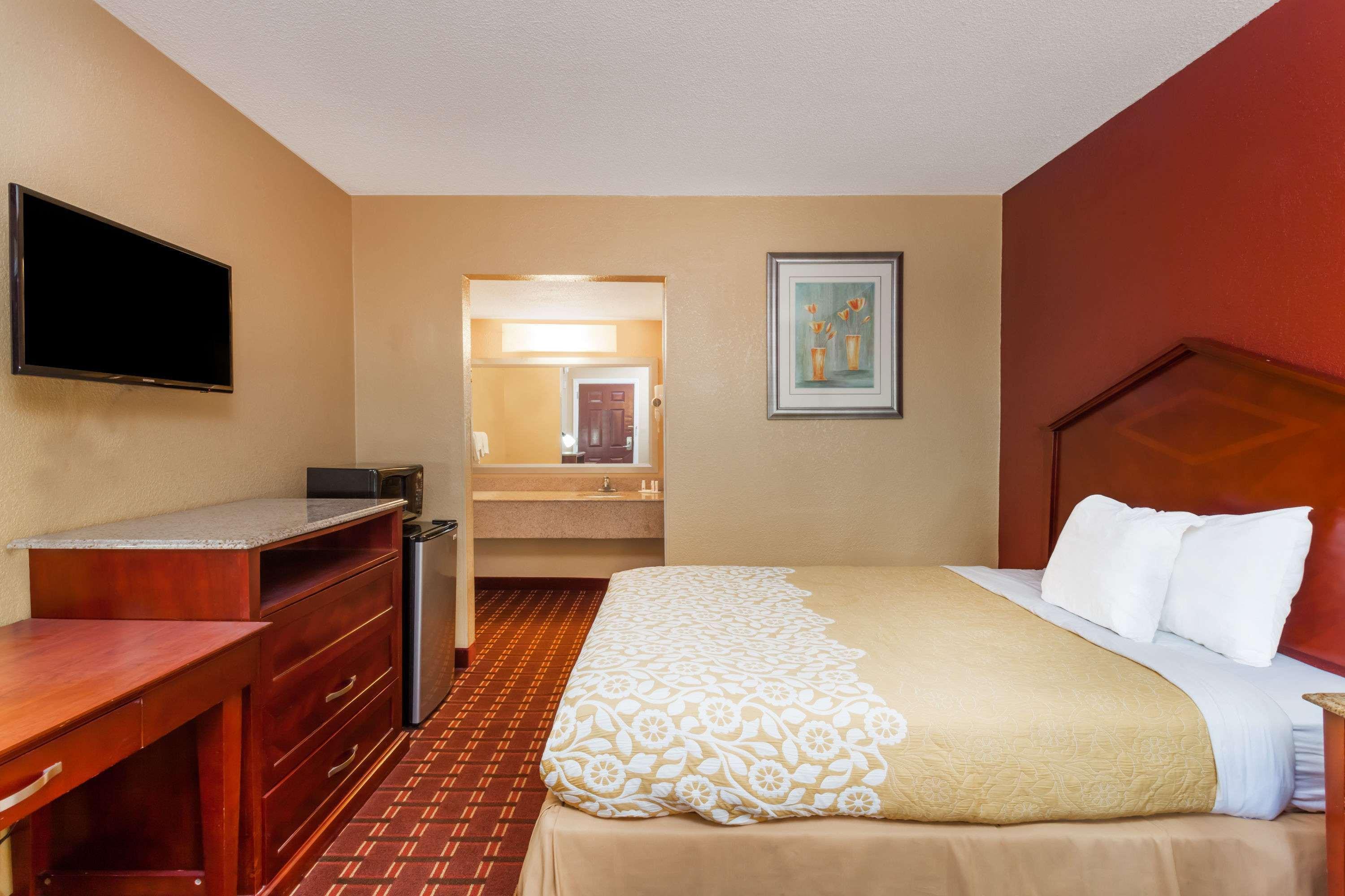 Days Inn By Wyndham Columbia Extérieur photo