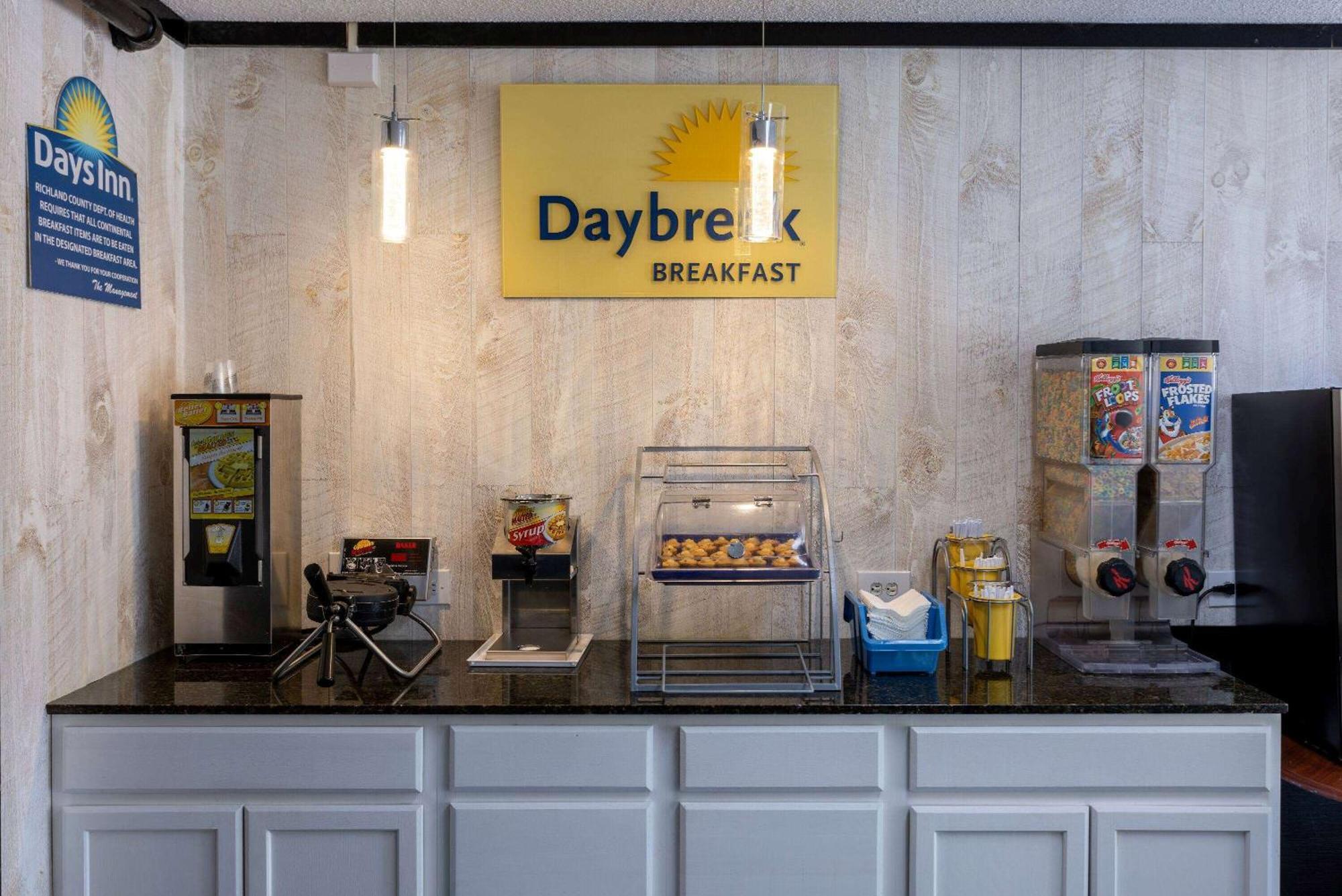 Days Inn By Wyndham Columbia Extérieur photo